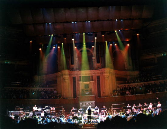 concertlights3.jpg, 59360 bytes, 22-11-2001